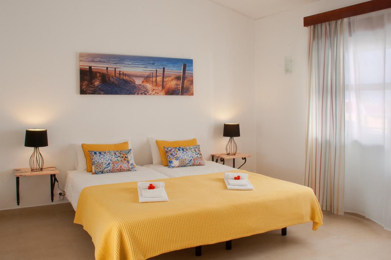 Apartamentos Turisticos Sollagos Esterno foto